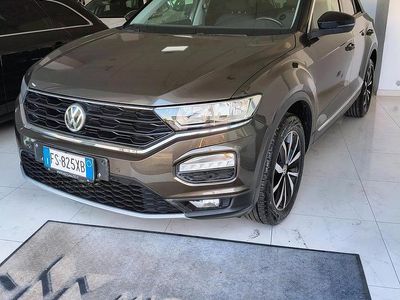 Usata VW T-Roc Advance 115 CV (84 kW) 2019 Marrone SUV