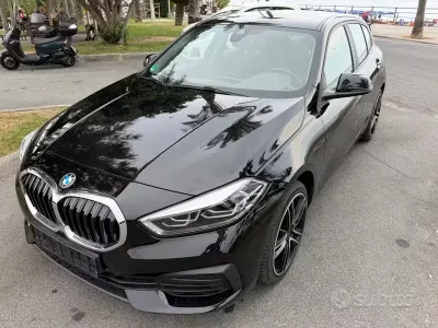 Usata BMW 118 Advantage 136 CV (100 kW) 2022 Nero Berlina