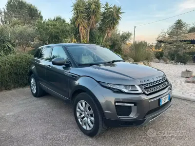 Usata Land Rover Range Rover evoque 180 CV (132 kW) 2017 Grigio Station wagon