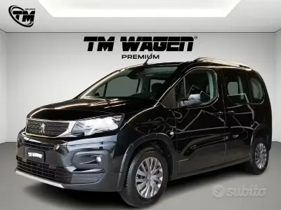 Begagnad Peugeot Rifter Allure 102 HK (75 kW) 2022 Svart Minibuss