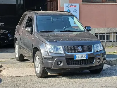 Usata Suzuki Grand Vitara 129 CV (94 kW) 2011 Grigio SUV