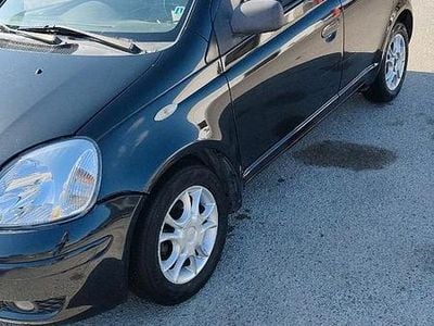 Usata Toyota Yaris 75 CV (55 kW) 2005 Blu Berlina
