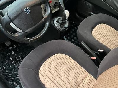 Usata Lancia Ypsilon 80 CV (58 kW) 2008 Utilitaria