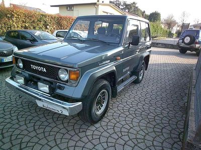 Usata Toyota Land Cruiser 86 CV (63 kW) 1988 Grigio SUV