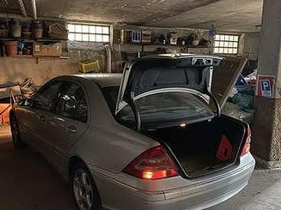 Usata Mercedes C270 Avantgarde 105 CV (77 kW) 2003 Argento Station wagon