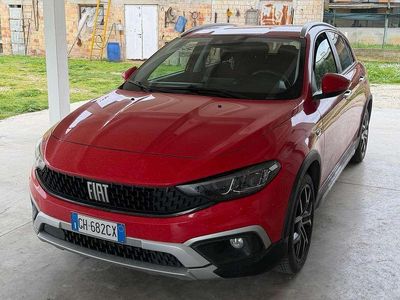 Usata Fiat Tipo Cross 131 CV (96 kW) 2022 Rosso Berlina