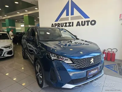 Usata Peugeot 3008 Allure 131 CV (96 kW) 2023 Blu/azzurro SUV