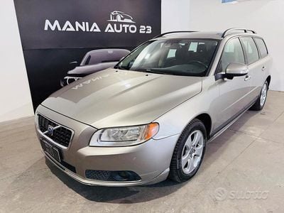 Usata Volvo V70 Summum 185 CV (136 kW) 2009 Grigio Station wagon