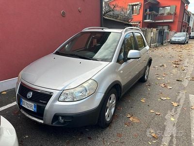 Usata Fiat Sedici Emotion 120 CV (88 kW) 2006 Grigio SUV