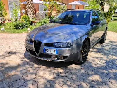 Usata Alfa Romeo Crosswagon Distinctive 150 CV (110 kW) 2007 Argento Station wagon