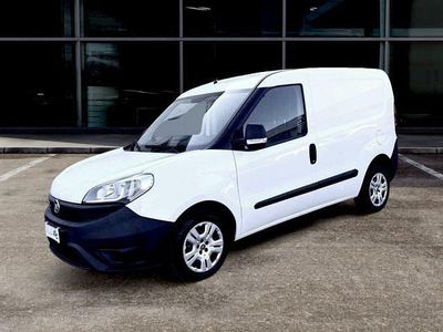 Usata Fiat Doblò 90 CV (66 kW) 2015 Bianco Monovolume