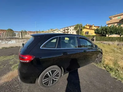 Usata Mercedes 180 Premium 116 CV (85 kW) 2022 Nero Berlina