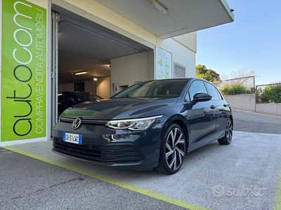 Usata VW Golf VIII Style 150 CV (110 kW) 2020 Grigio Berlina