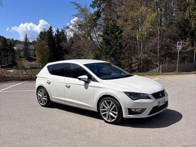 Käytetty Seat Leon FR 150 HP (110 kW) 2013 Valkoinen Sedan