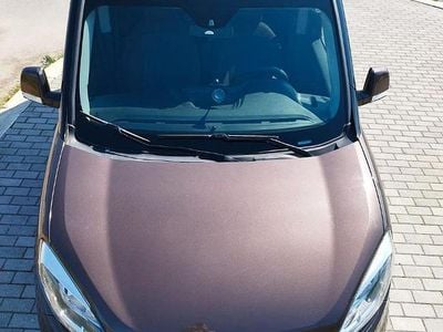 Usata Fiat Doblò Trekking 120 CV (88 kW) 2017 Marrone Monovolume