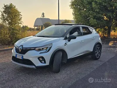 Usata Renault Captur Intens 101 CV (74 kW) 2021 Bianco SUV