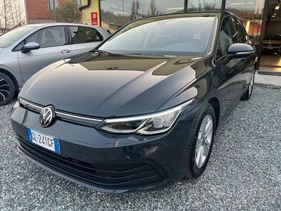 Usata VW Golf VIII Life 110 CV (80 kW) 2022 Grigio Berlina