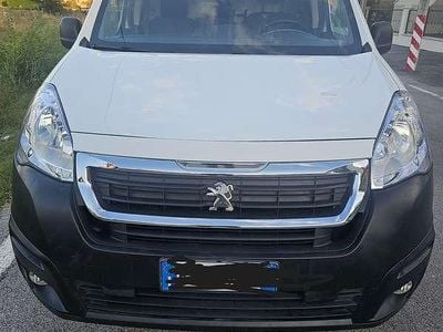 Usata Peugeot TePee 99 CV (72 kW) 2016 Bianco Furgone