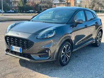 Usata Ford Puma ST-Line 125 CV (91 kW) 2024 Grigio SUV
