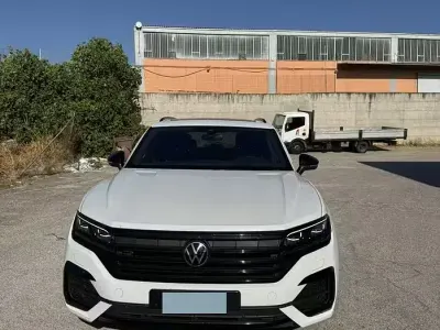 Usata VW Touareg 286 CV (210 kW) 2024 Bianco SUV
