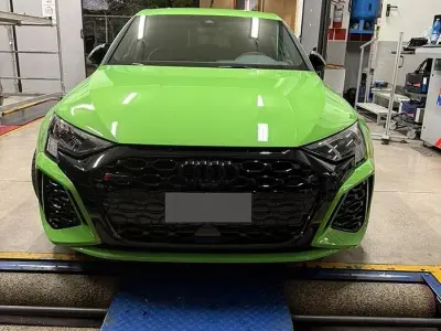 Usata Audi RS3 400 CV (294 kW) 2024 Verde Berlina