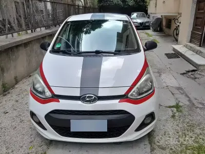 Usata Hyundai i10 66 CV (48 kW) 2015 Bianco Utilitaria