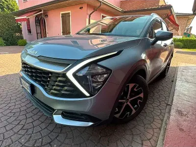 Usata Kia Sportage Style 230 CV (169 kW) 2022 Grigio SUV