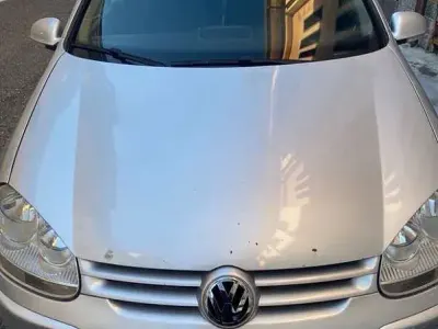 Usata VW Golf V Sportline 140 CV (102 kW) 2007 Argento Berlina