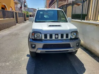 Usata Suzuki Jimny 86 CV (63 kW) 2015 Bianco SUV