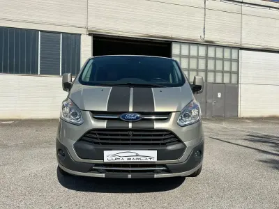 Usata Ford Tourneo 131 CV (96 kW) 2018 Oro Monovolume