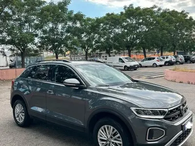 Usata VW T-Roc Style 150 CV (110 kW) 2022 Grigio SUV