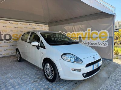 Usata Fiat Punto Lounge 95 CV (69 kW) 2017 Bianco Utilitaria