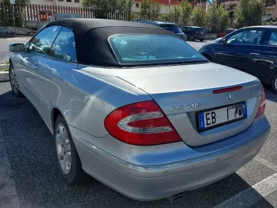Usata Mercedes CLK200 Elegance 163 CV (119 kW) 2004 Argento Cabrio