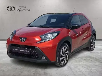 Usata Toyota Aygo X Trend 72 CV (52 kW) 2023 Rosso SUV