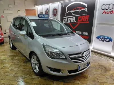 Usata Opel Meriva 120 CV (88 kW) 2016 Argento Monovolume