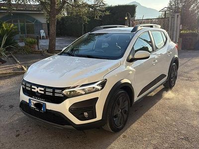 Usata Dacia Sandero Stepway 101 CV (74 kW) 2024 Bianco Berlina