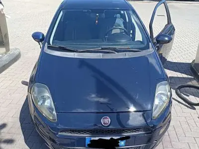 Usata Fiat Punto Active 60 CV (44 kW) 2012 Utilitaria