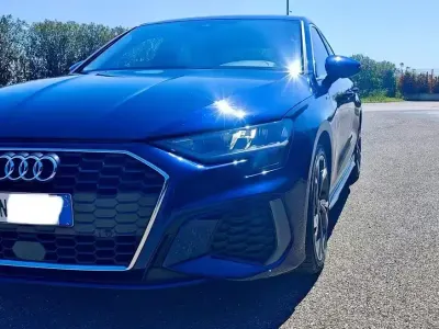 Usata Audi A3 S-Line 150 CV (110 kW) 2023 Blu Berlina