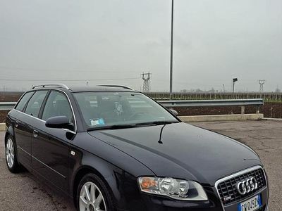 Usata Audi A4 Ambiente 140 CV (102 kW) 2005 Nero Station wagon