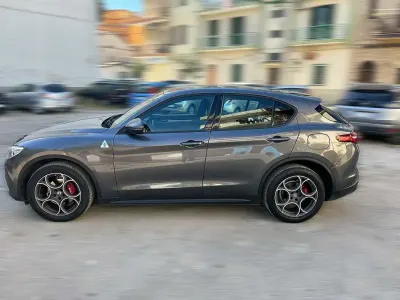 Usata Alfa Romeo Stelvio Veloce 209 CV (153 kW) 2017 SUV