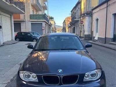 Blu Usata 2007 BMW 118 Utilitaria | 4500 € (Buon prezzo)