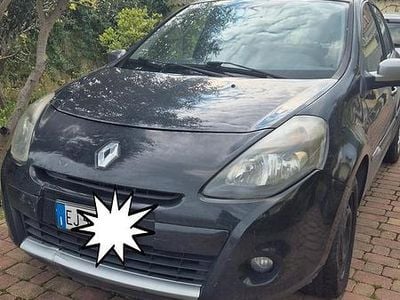 Usata Renault Clio II 75 CV (55 kW) 2011 Nero Berlina