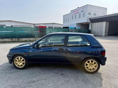 Usata Renault Clio 147 CV (108 kW) 1993 Blu/azzurro Utilitaria