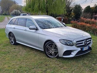Usata Mercedes E220 Premium 194 CV (142 kW) 2019 Argento Station wagon
