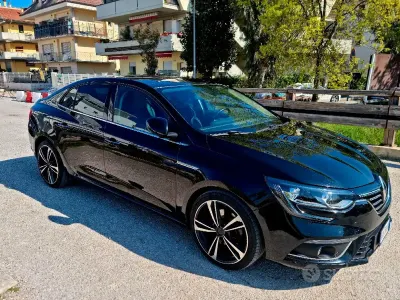 Usata Renault Mégane IV Intens 131 CV (96 kW) 2018 Nero Coupé