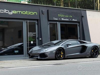Usata Lamborghini Aventador 700 CV (514 kW) 2013 Grigio Coupé