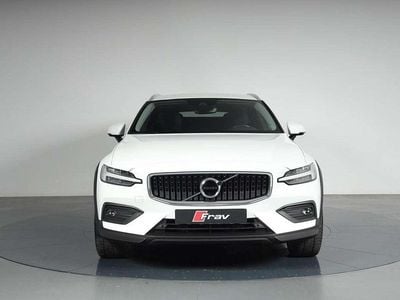 Usata Volvo V60 CC Business Edition 190 CV (139 kW) 2019 Bianco Station wagon