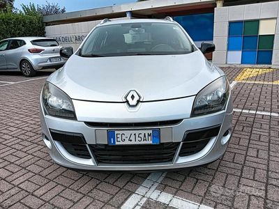 Usata Renault Mégane GrandTour 110 CV (80 kW) 2012 Grigio Station wagon
