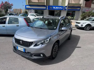 Usata Peugeot 2008 Active 82 CV (60 kW) 2017 Grigio SUV