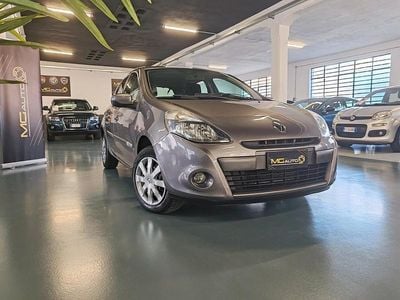 Usata Renault Clio II 74 CV (54 kW) 2010 Grigio Berlina